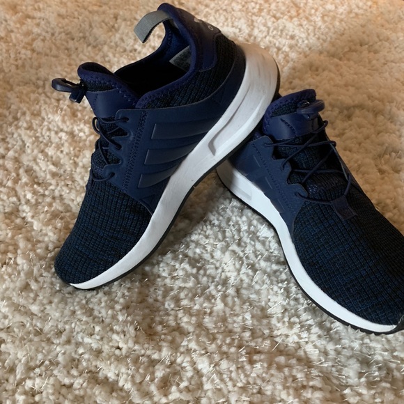 adidas Shoes - Navy Adidas athletic shoe